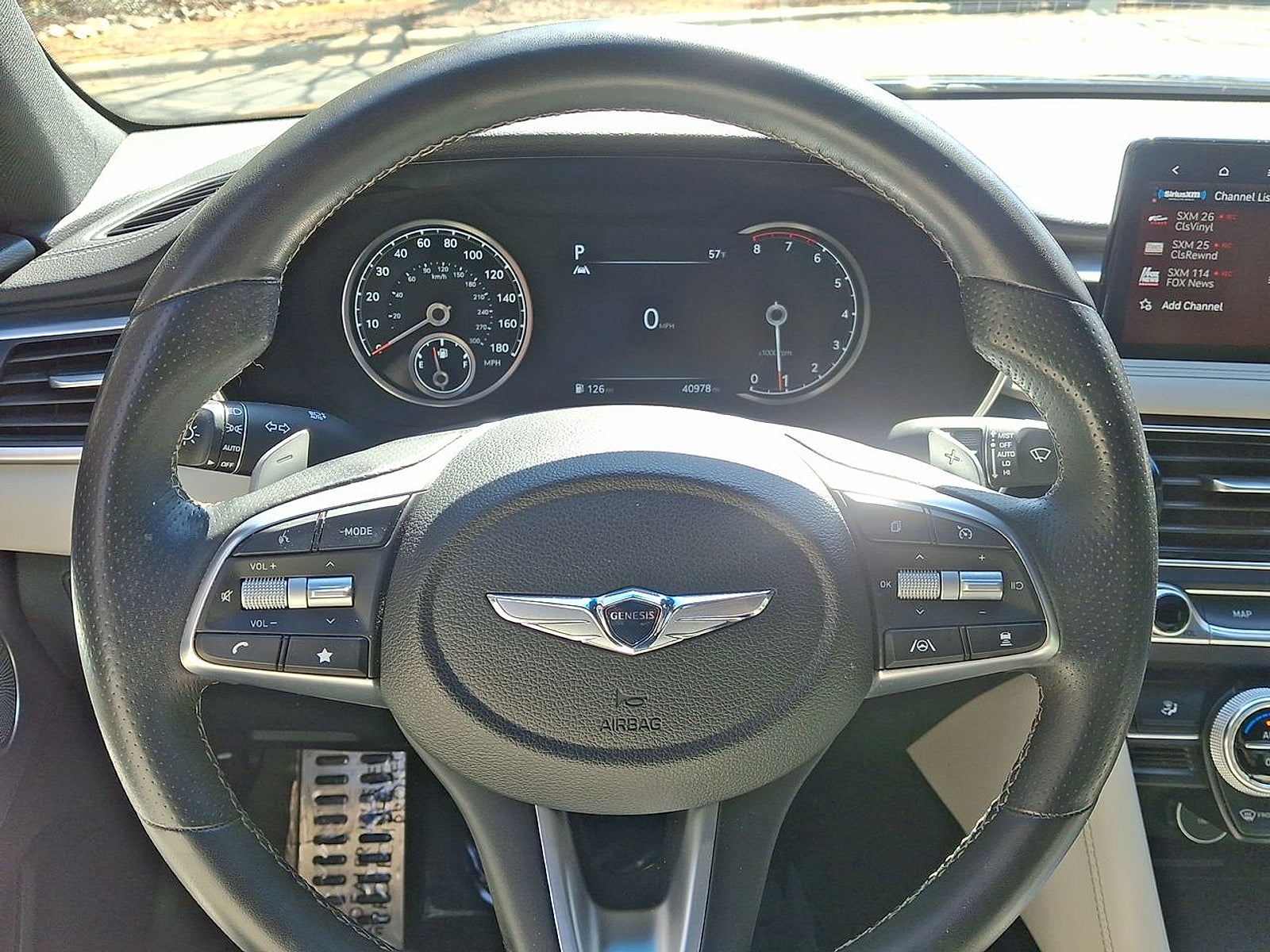 2023 Genesis G70 2.0T RWD