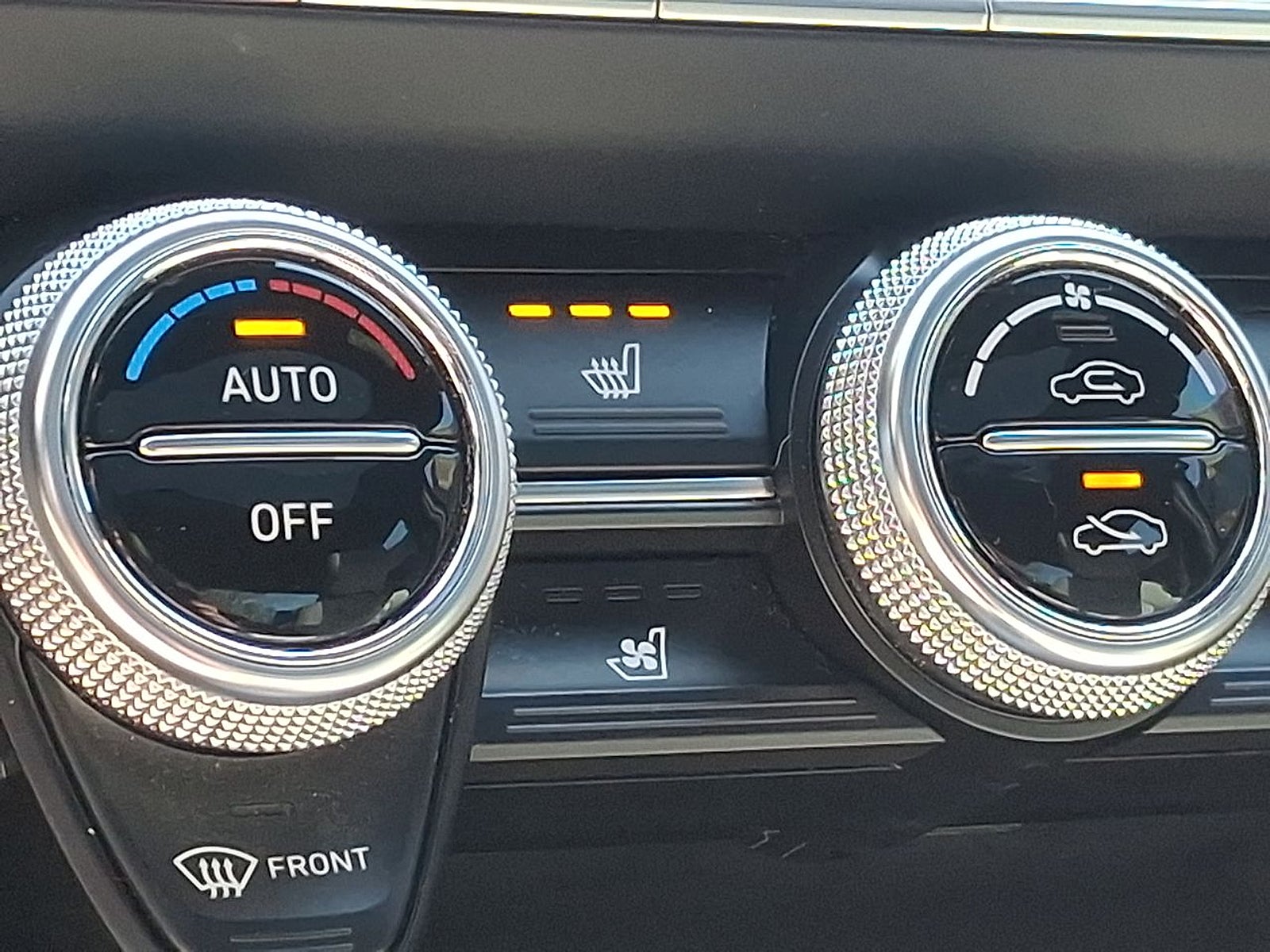 2023 Genesis G70 2.0T RWD