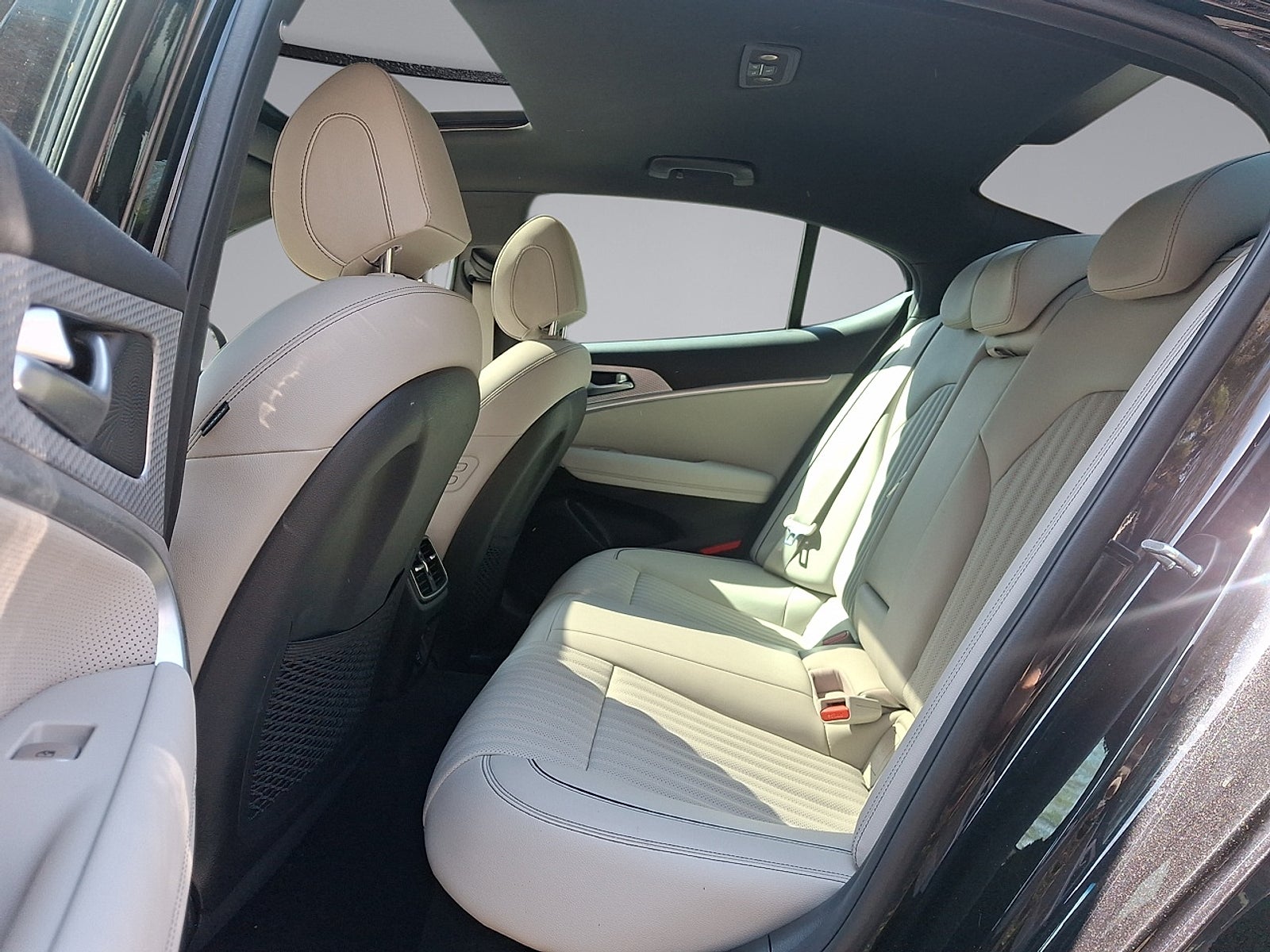 2023 Genesis G70 2.0T RWD