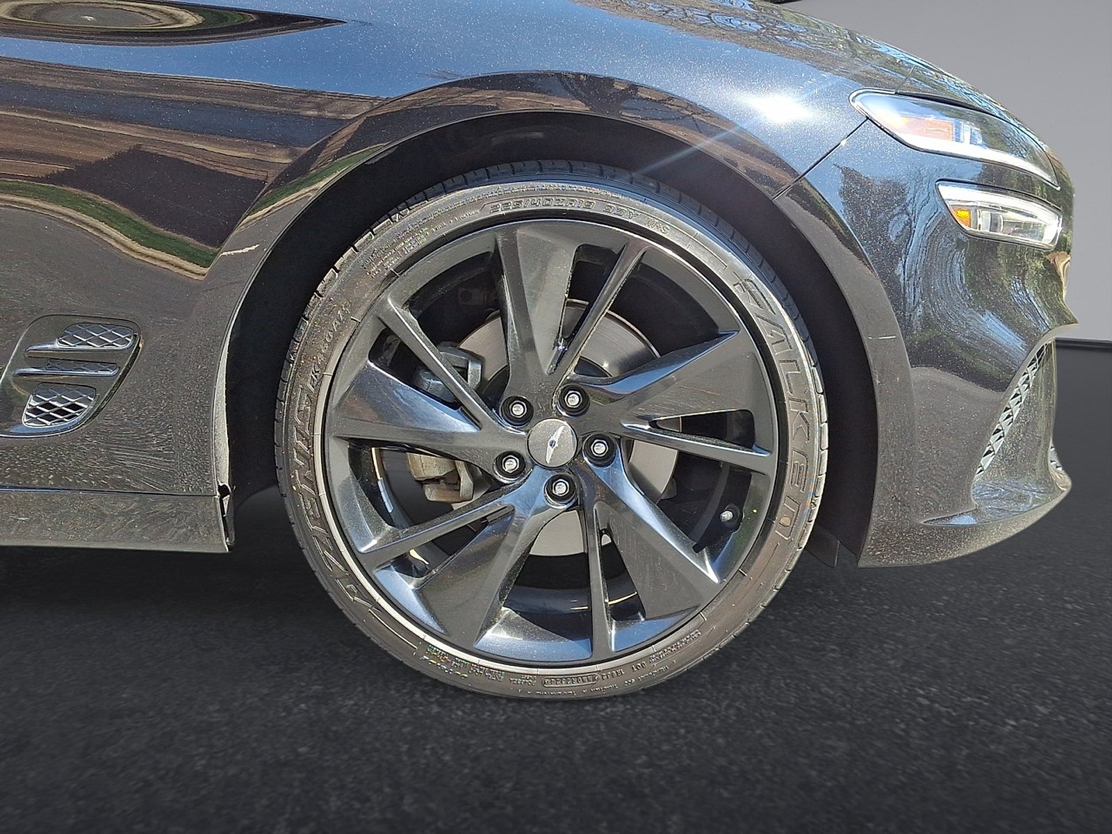 2023 Genesis G70 2.0T RWD