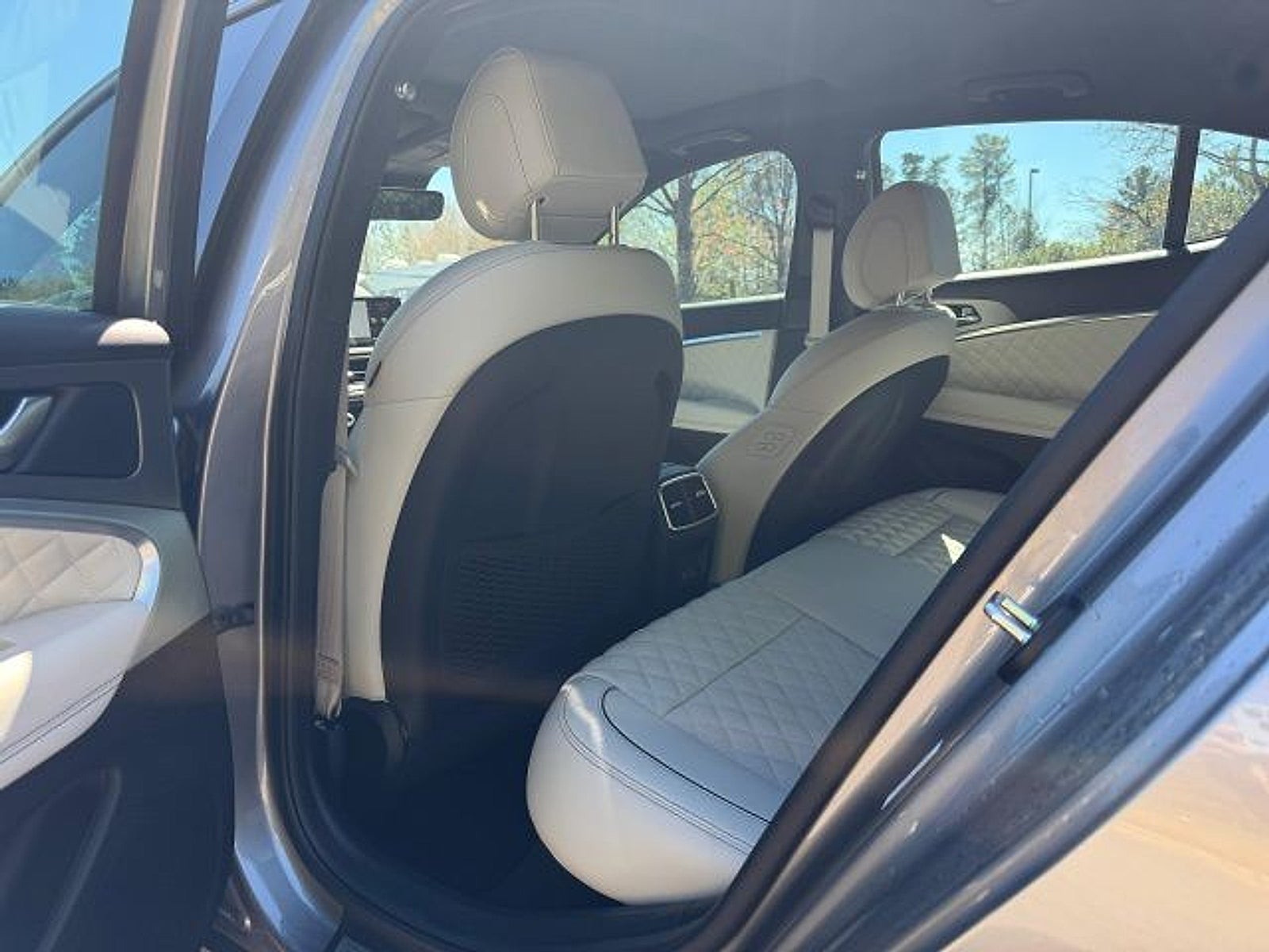 2025 Genesis G70 3.3T RWD Sport Advanced