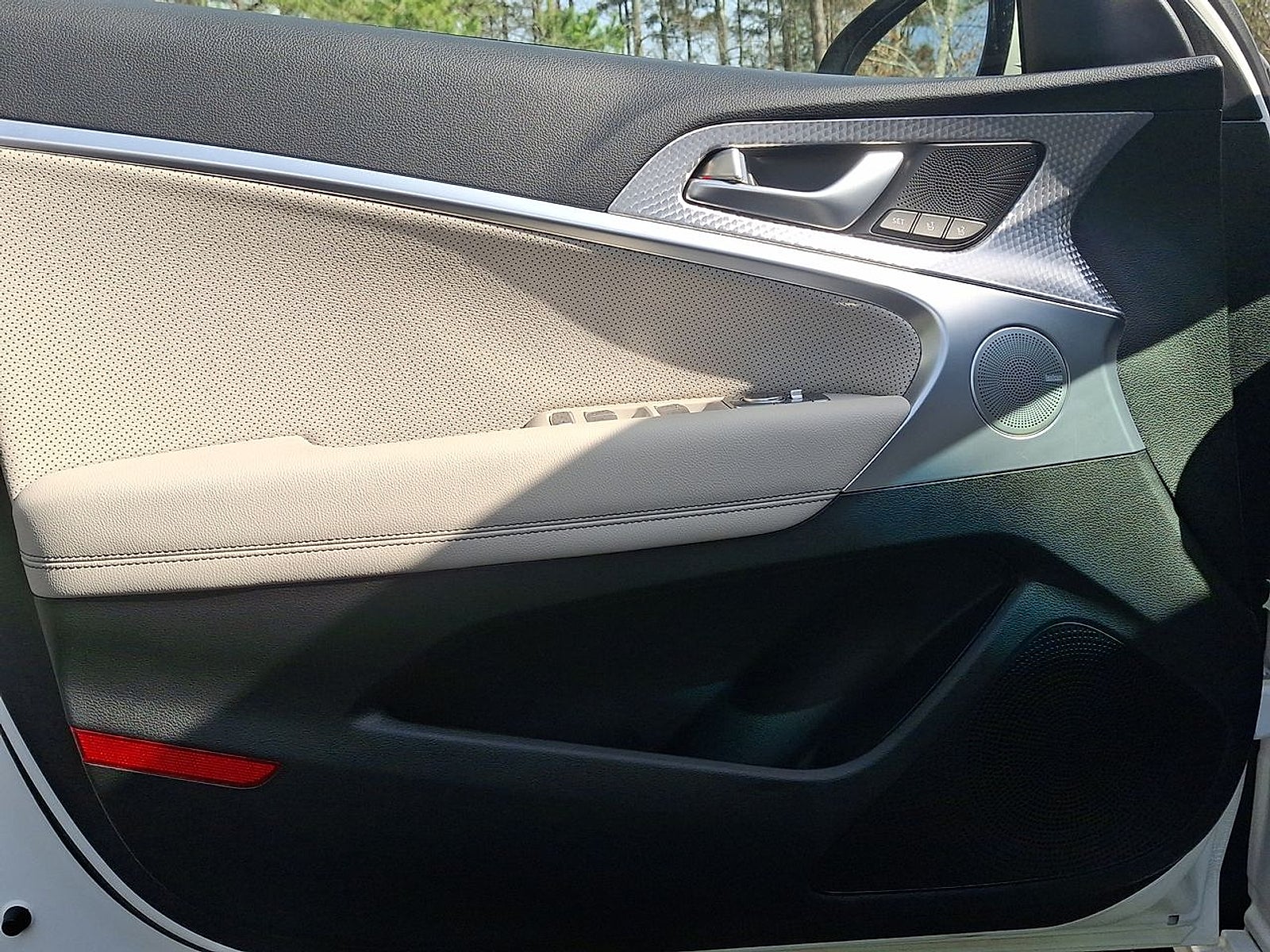 2023 Genesis G70 3.3T RWD