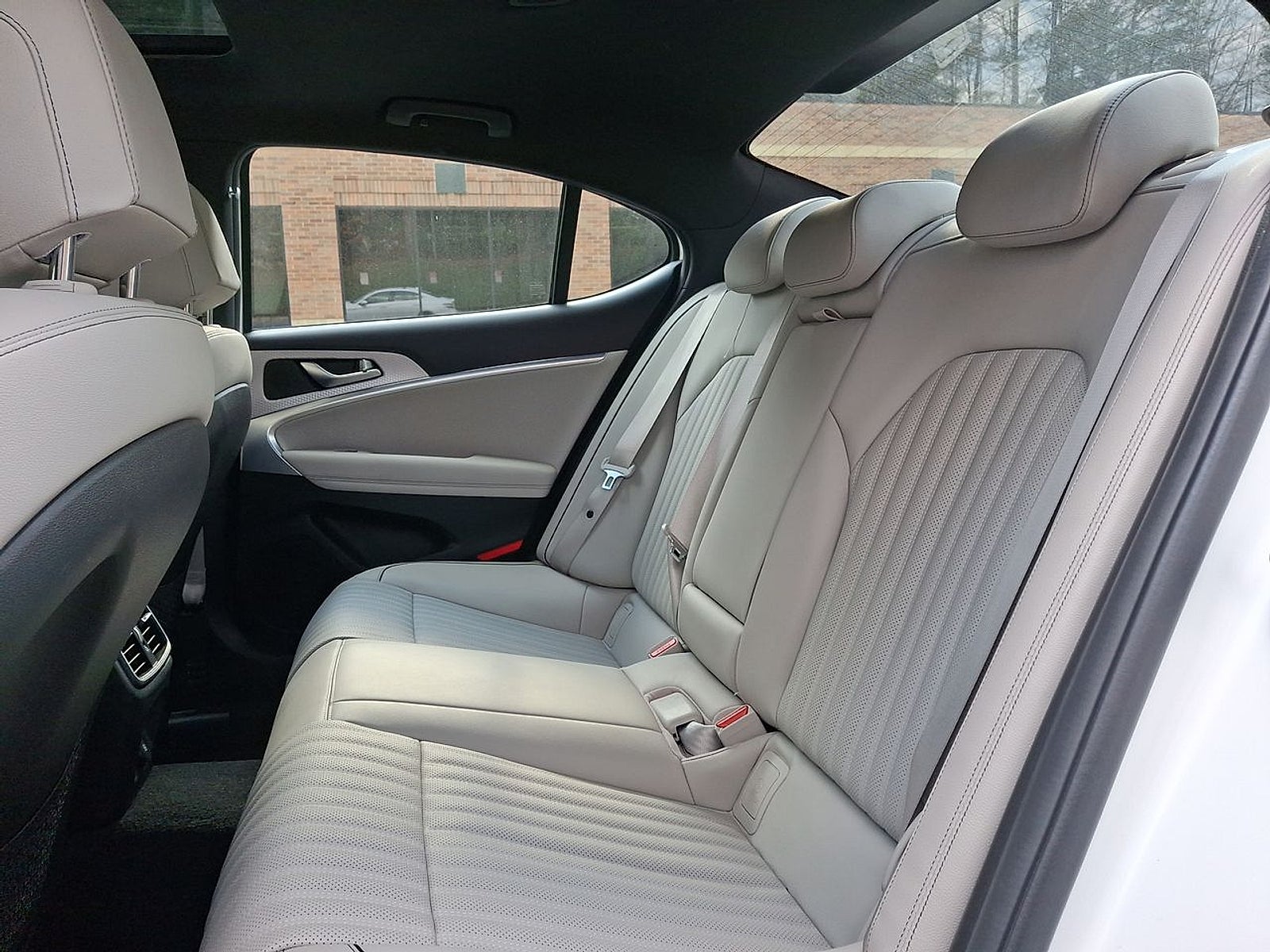 2023 Genesis G70 3.3T RWD