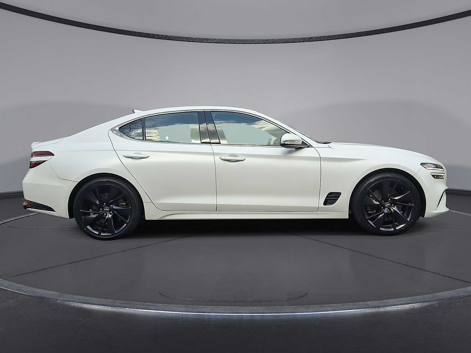 2023 Genesis G70 3.3T RWD