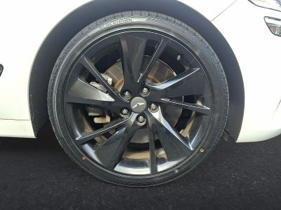 2023 Genesis G70 3.3T RWD