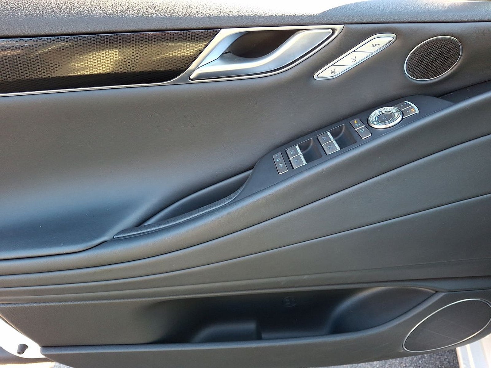 2025 Genesis G80 2.5T AWD