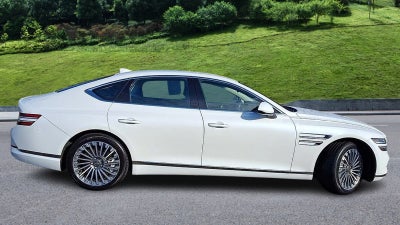 2024 Genesis Electrified G80 Advanced