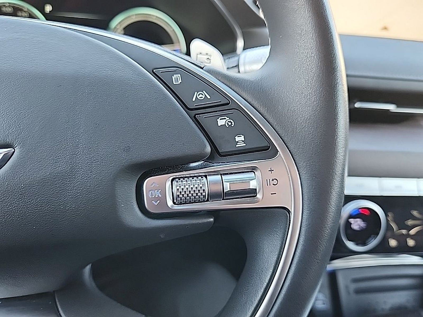 2024 Genesis Electrified G80 Advanced