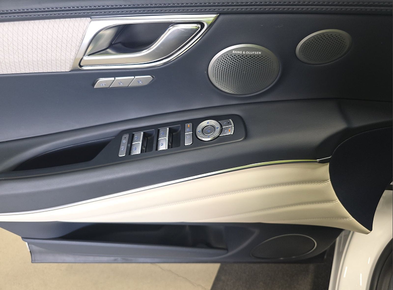 2025 Genesis GV80 3.5T Prestige AWD