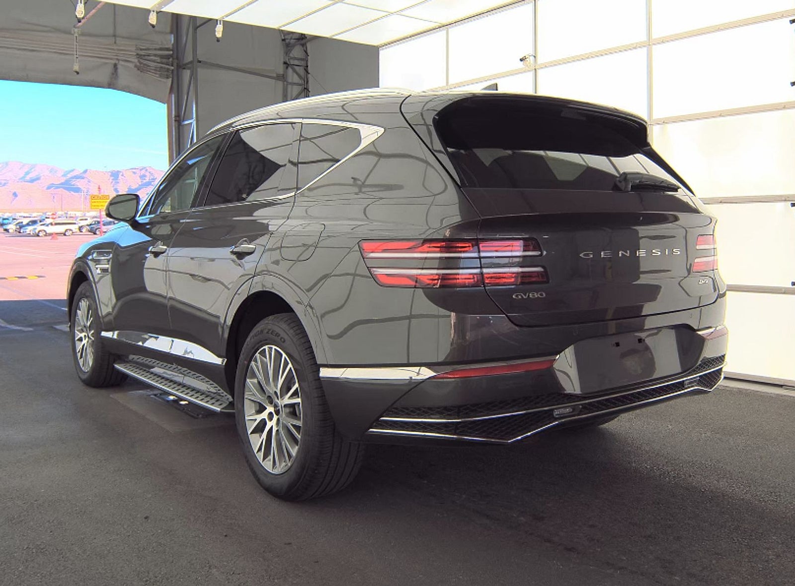 2025 Genesis GV80 2.5T Standard AWD
