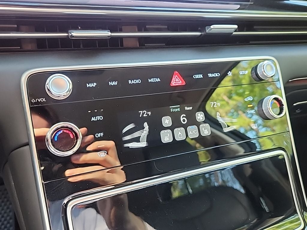 2025 Genesis GV80 2.5T Standard AWD