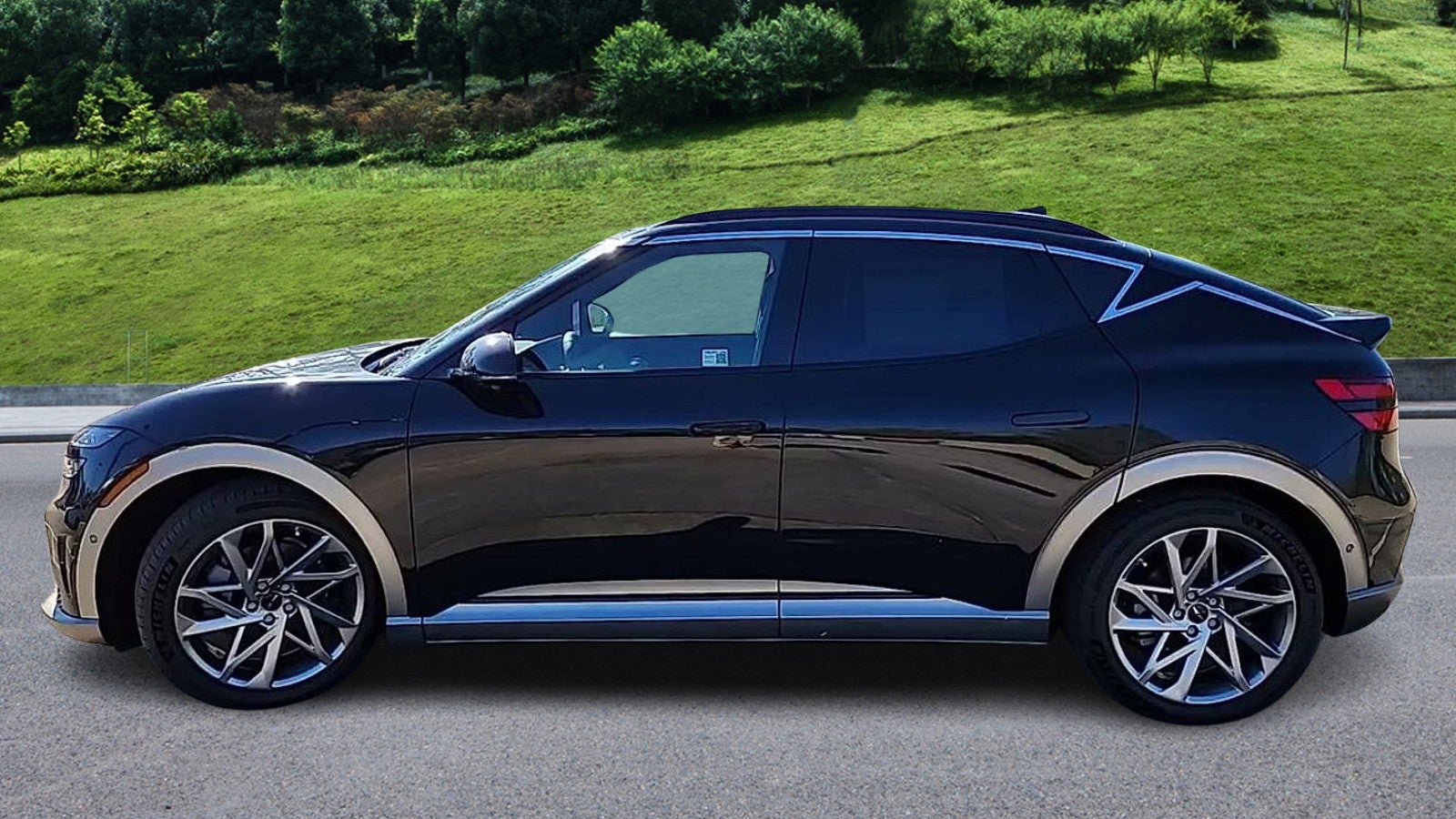 2024 Genesis GV60 Advanced AWD