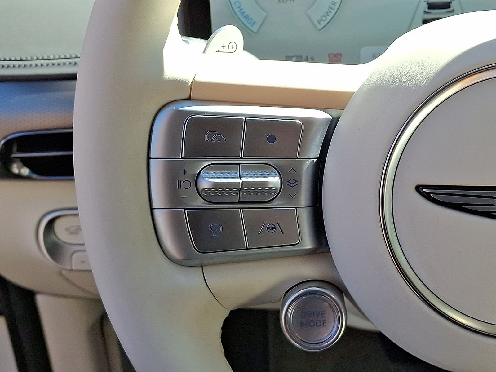 2024 Genesis GV60 Advanced AWD