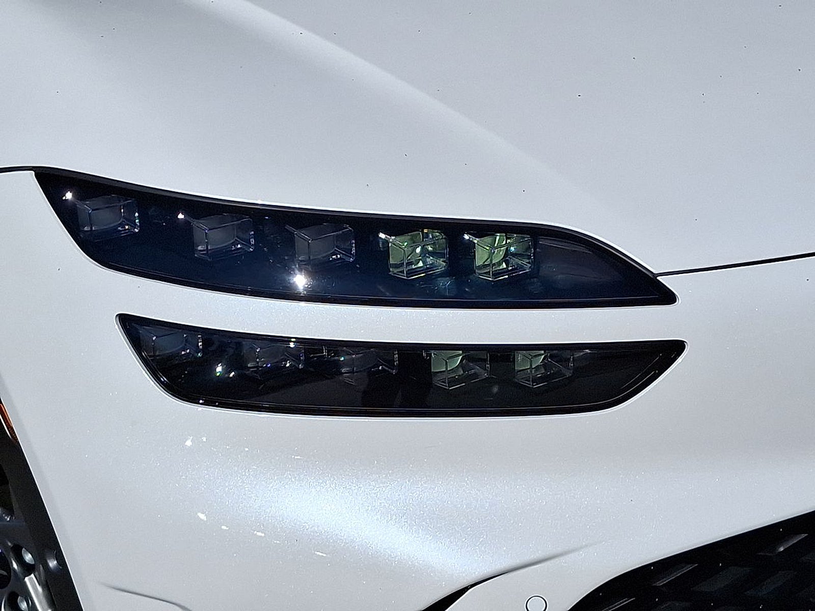 2024 Genesis GV60 Advanced AWD