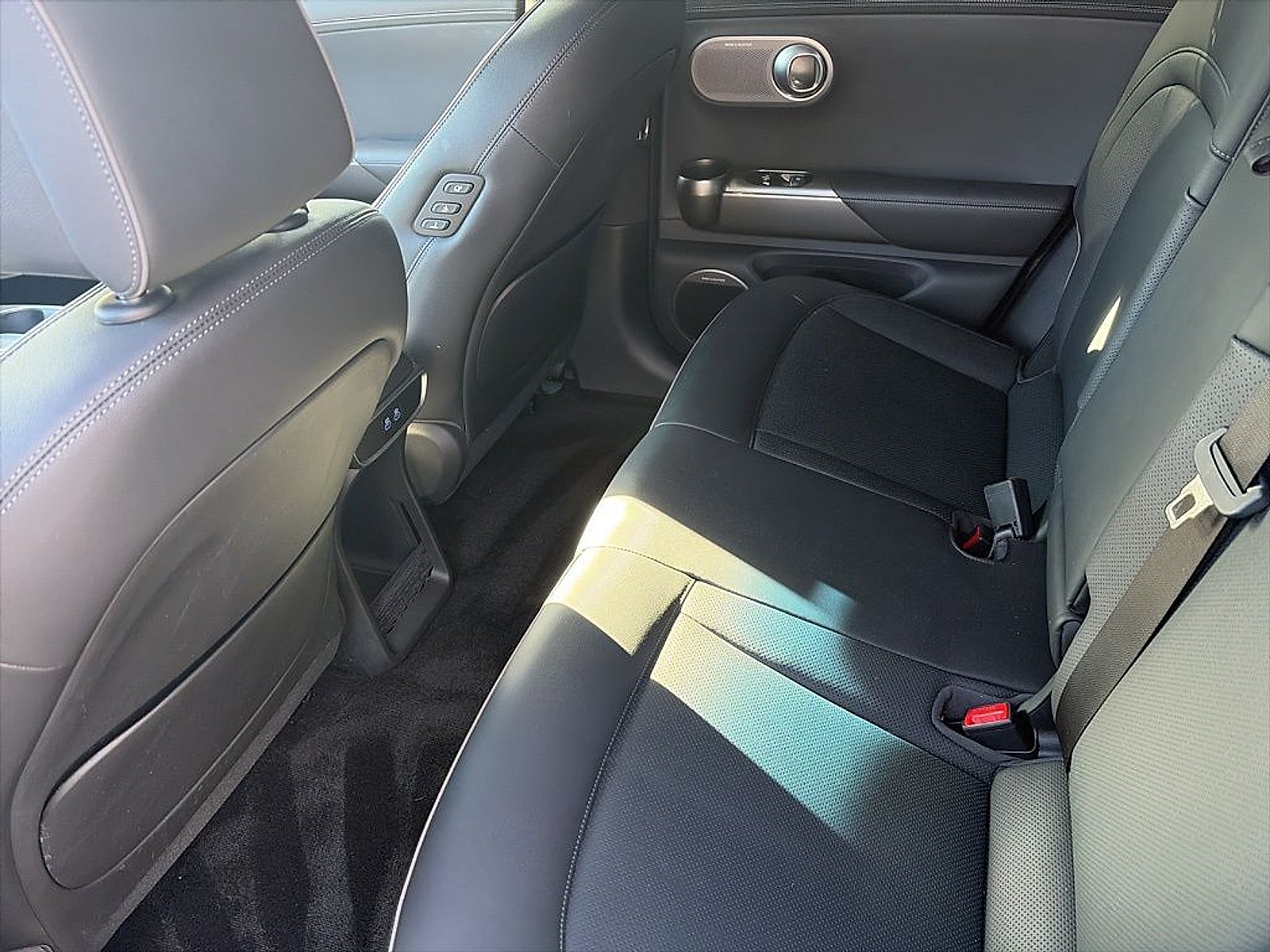 2025 Genesis GV60 Advanced AWD