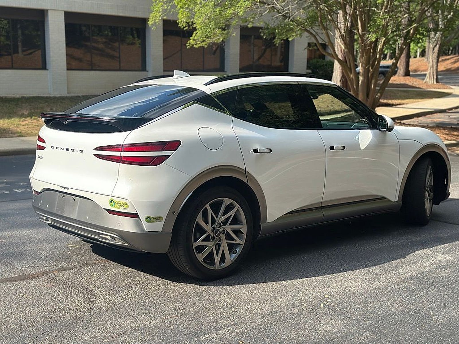 2023 Genesis GV60 Advanced AWD