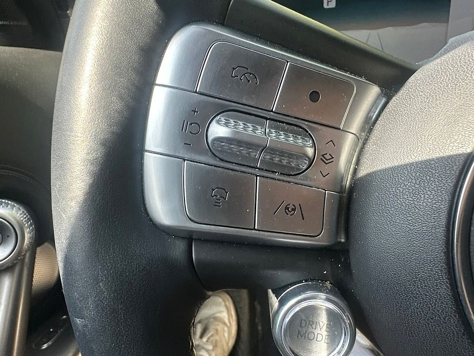 2023 Genesis GV60 Advanced AWD