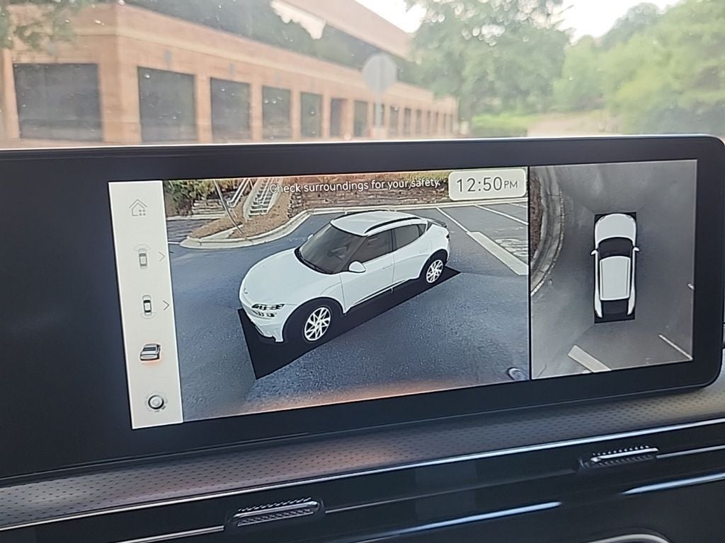 2023 Genesis GV60 Advanced AWD