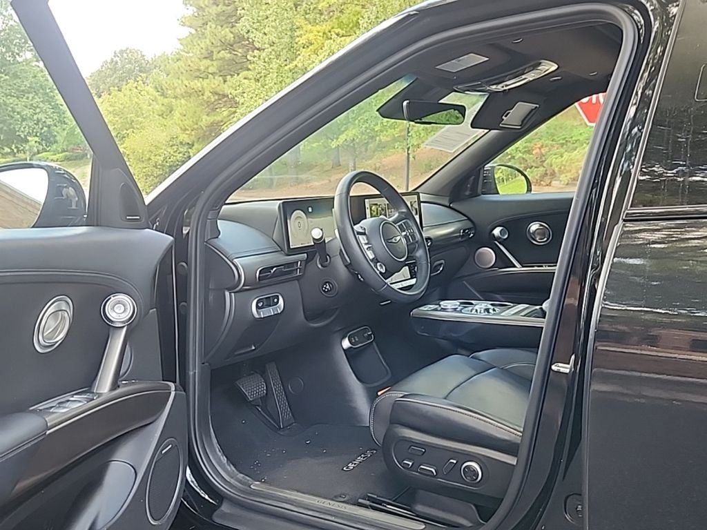 2023 Genesis GV60 Advanced AWD