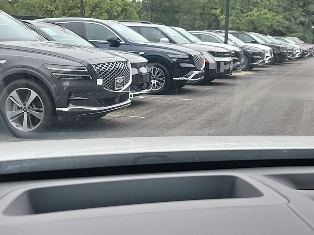 2023 Genesis GV60 Advanced AWD