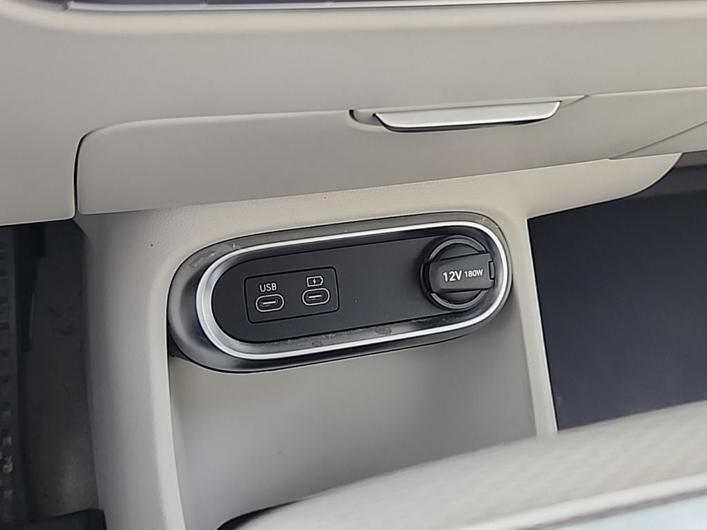 2023 Genesis GV60 Advanced AWD