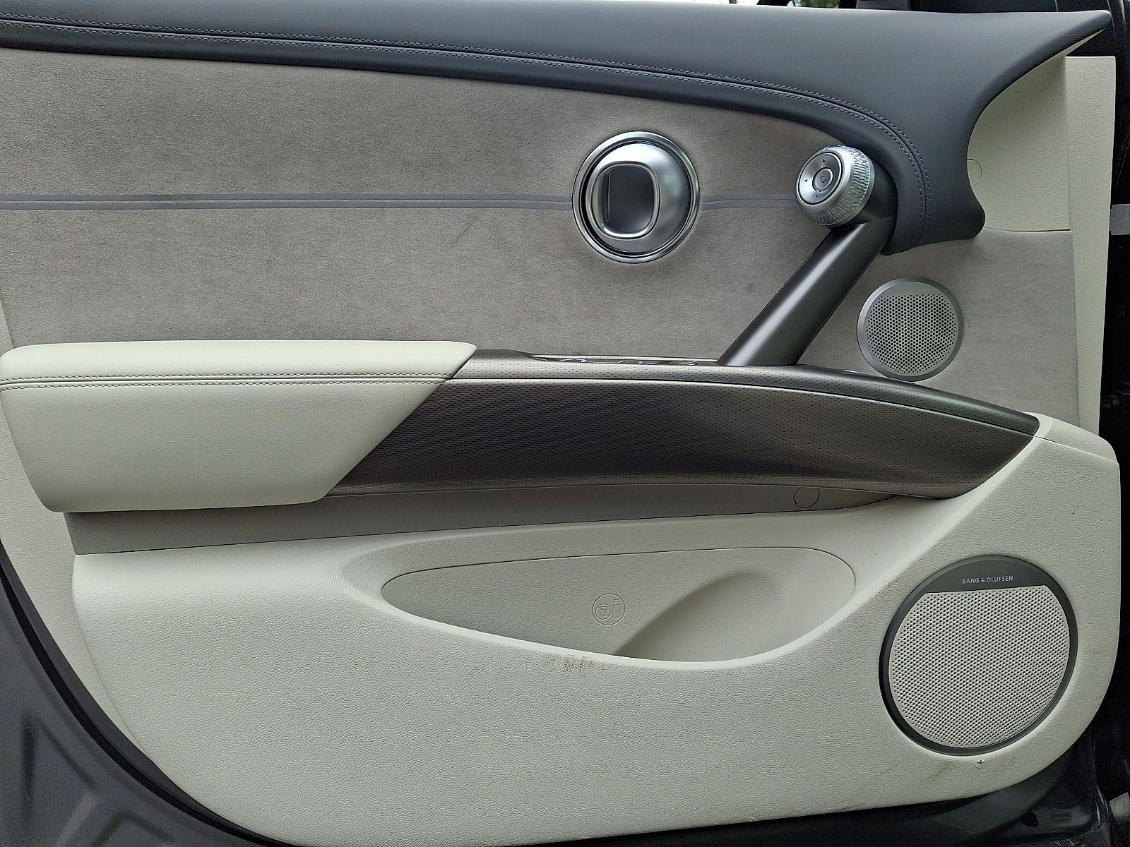 2025 Genesis GV60 Performance AWD