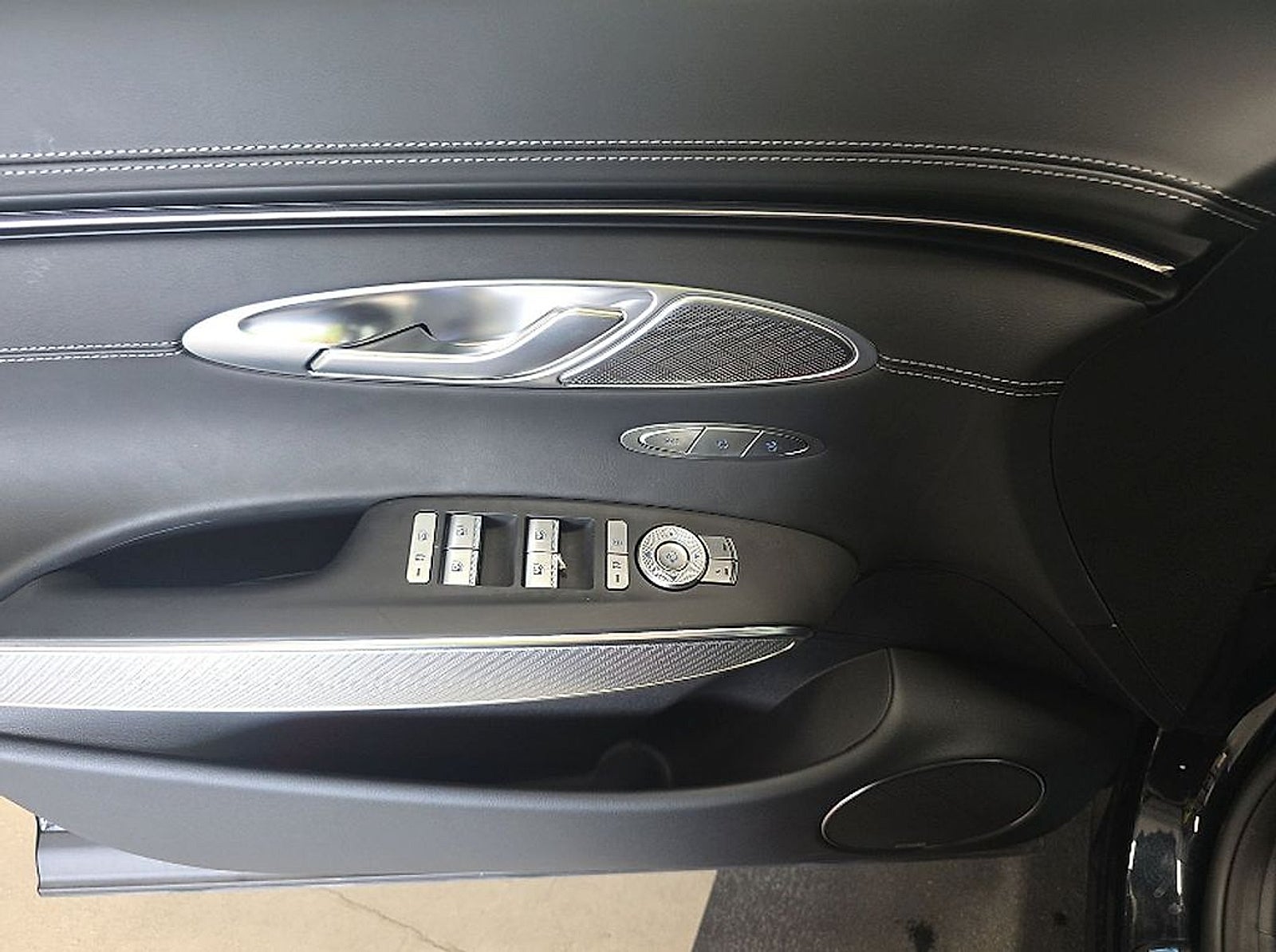 2025 Genesis GV70 2.5T AWD