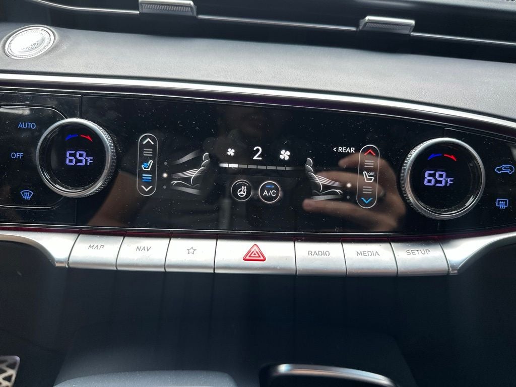 2023 Genesis GV70 2.5T AWD