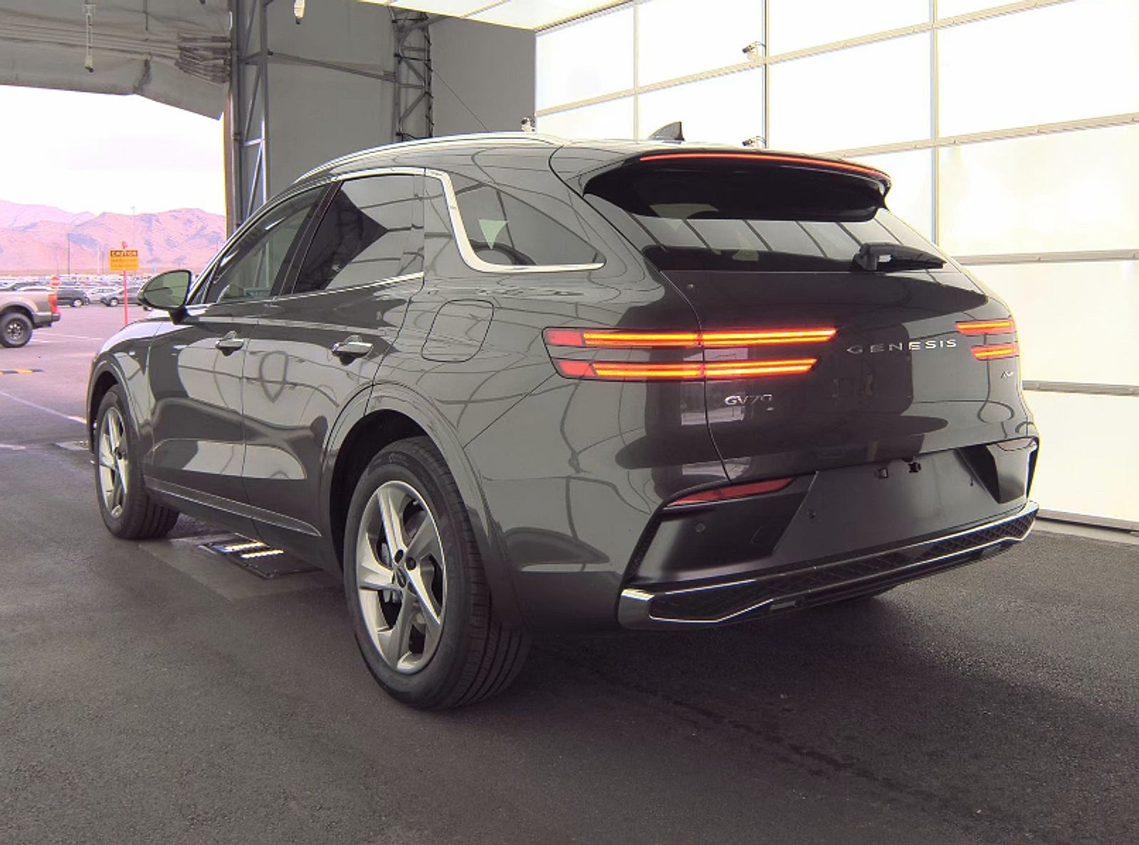 2026 Genesis GV70 2.5T Select