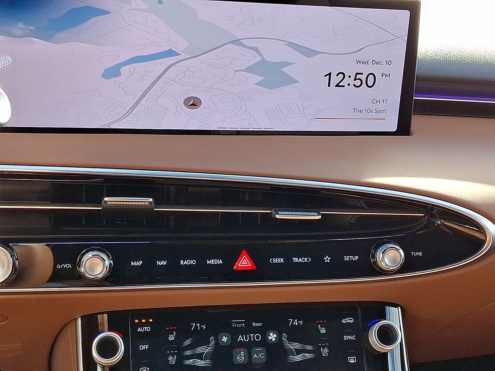 2026 Genesis GV70 2.5T Advanced