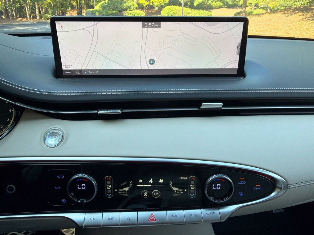 2025 Genesis GV70 3.5T AWD Sport