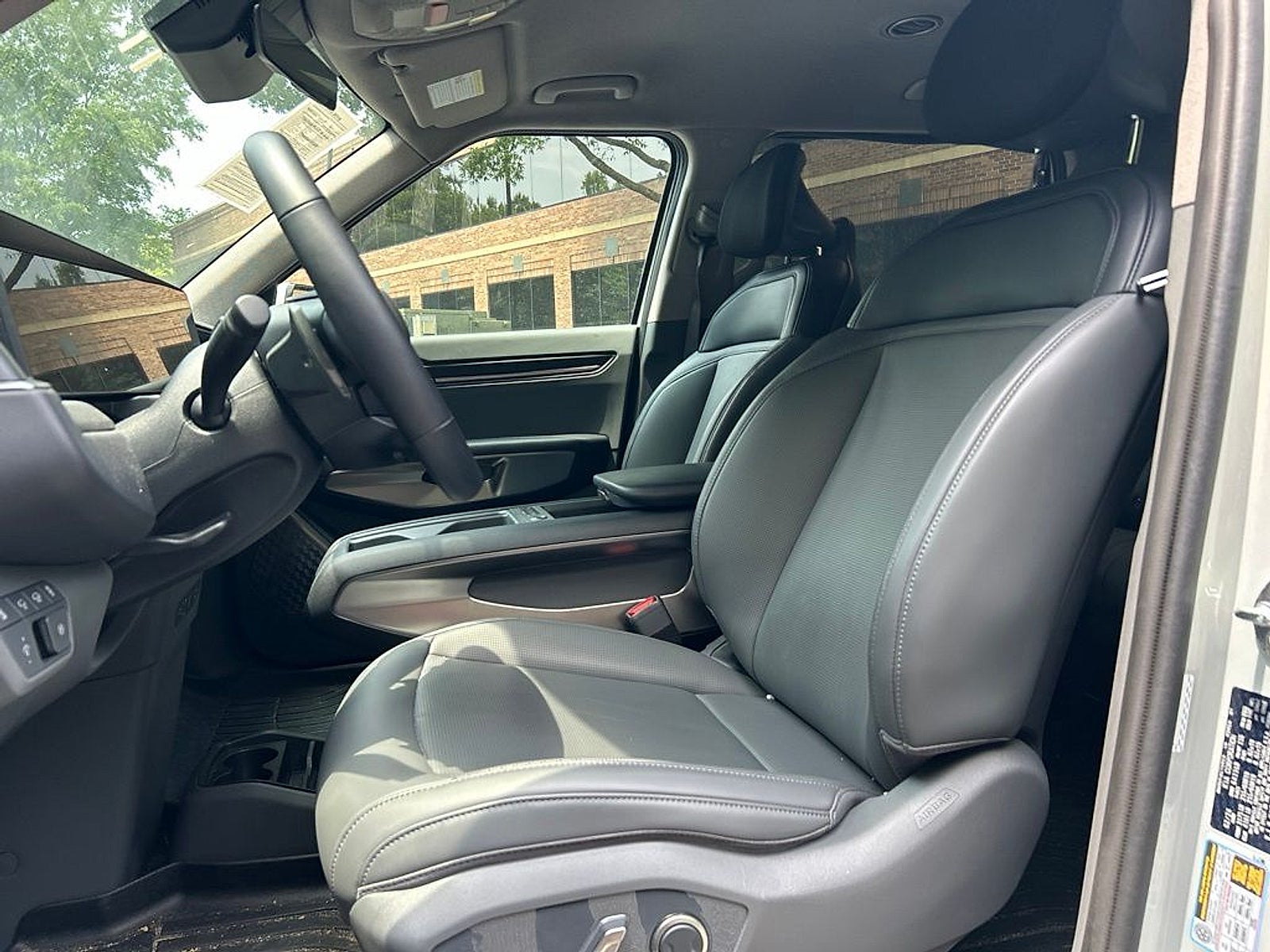 2024 Kia EV9 Light Short Range