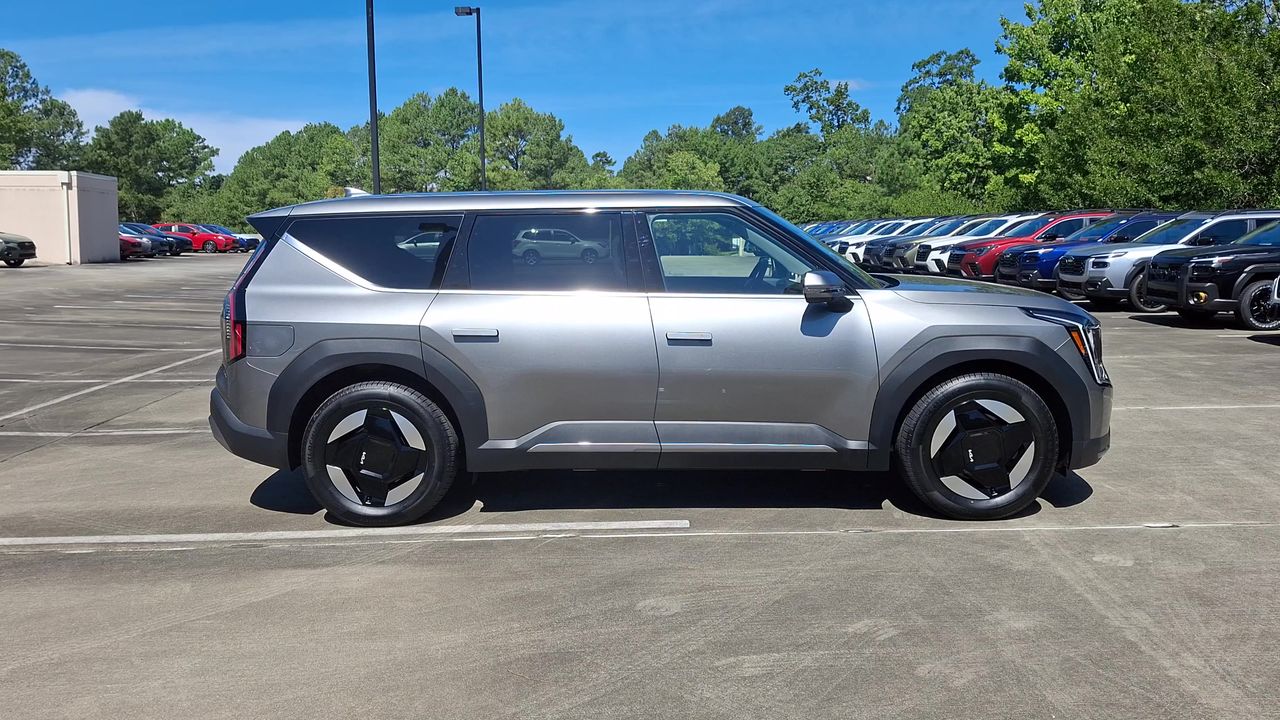 2024 Kia EV9 Light Long Range