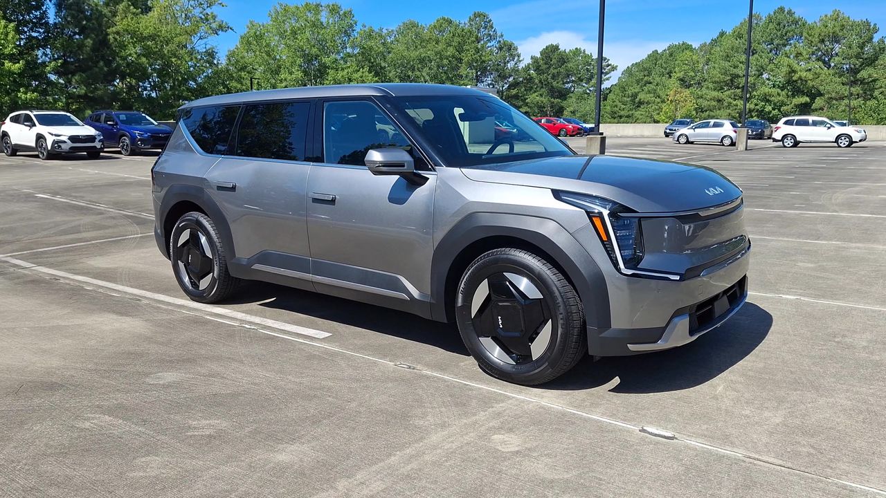 2024 Kia EV9 Light Long Range