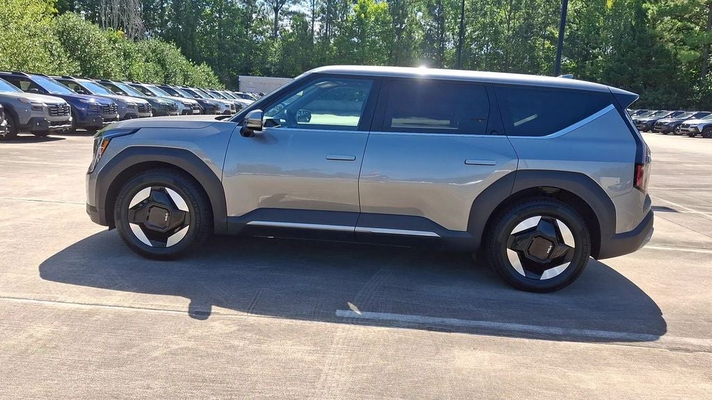 2024 Kia EV9 Light Long Range
