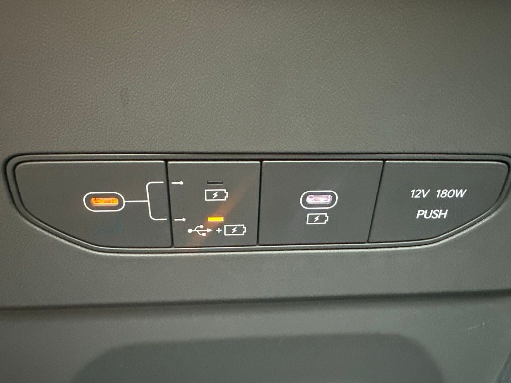 2024 Kia EV9 Land