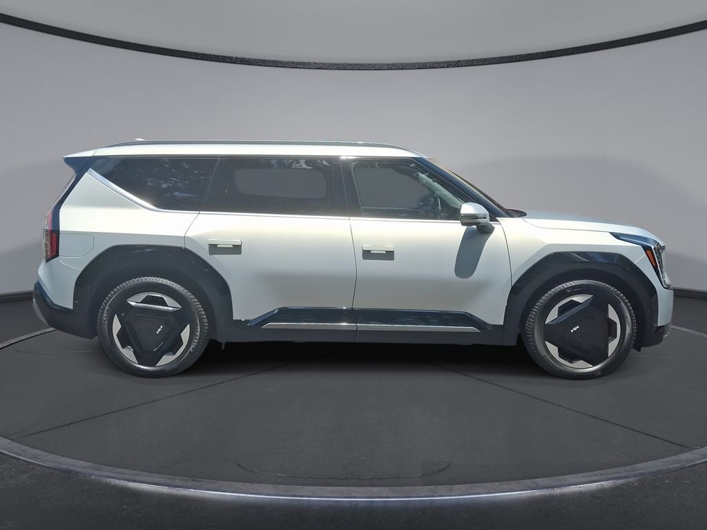 2024 Kia EV9 Land