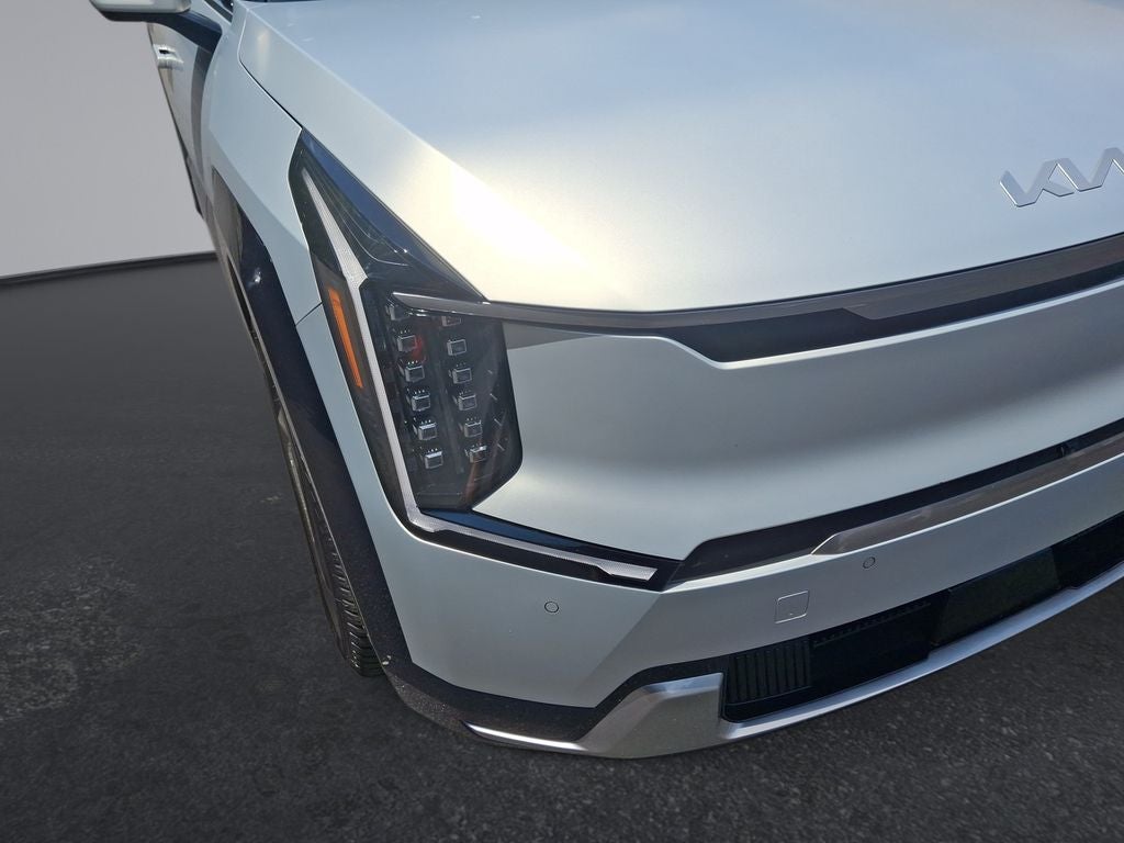2024 Kia EV9 Land