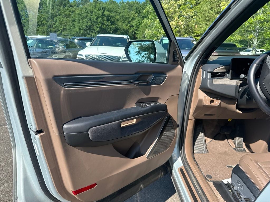 2024 Kia EV9 Land