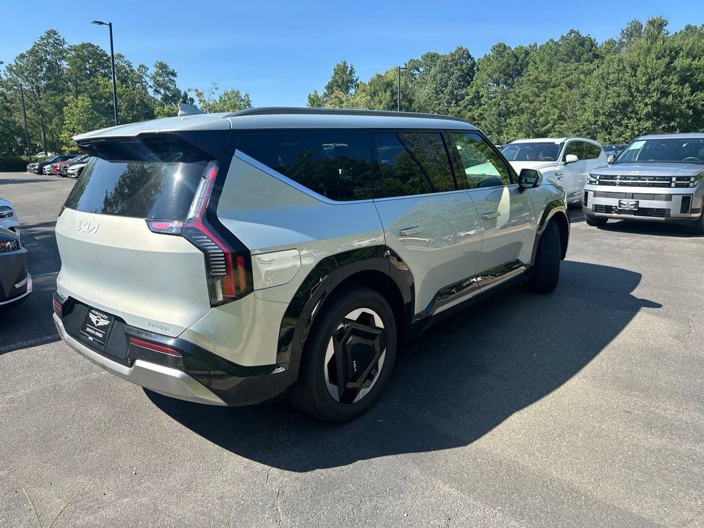 2024 Kia EV9 Land