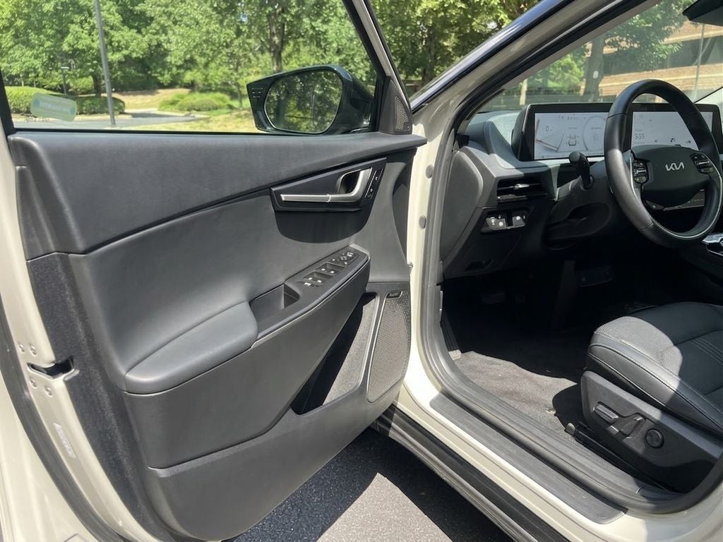 2024 Kia EV6 Wind
