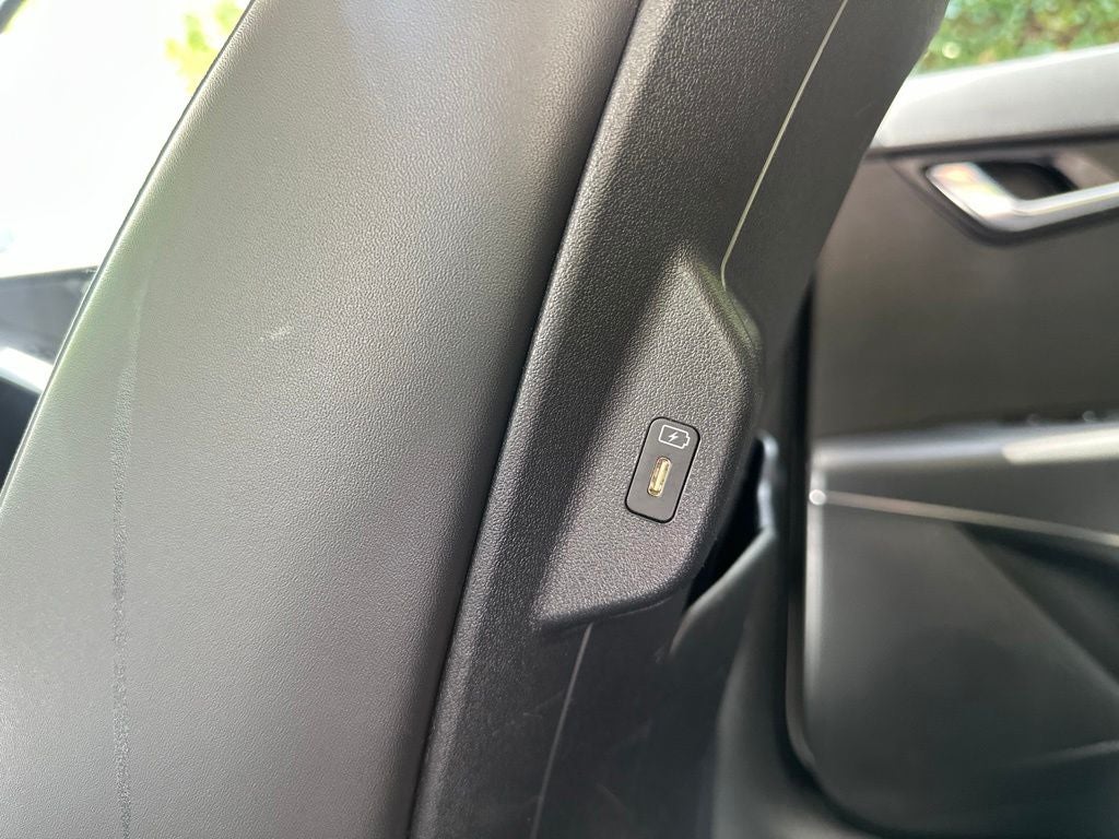 2024 Kia Niro Plug-In Hybrid EX