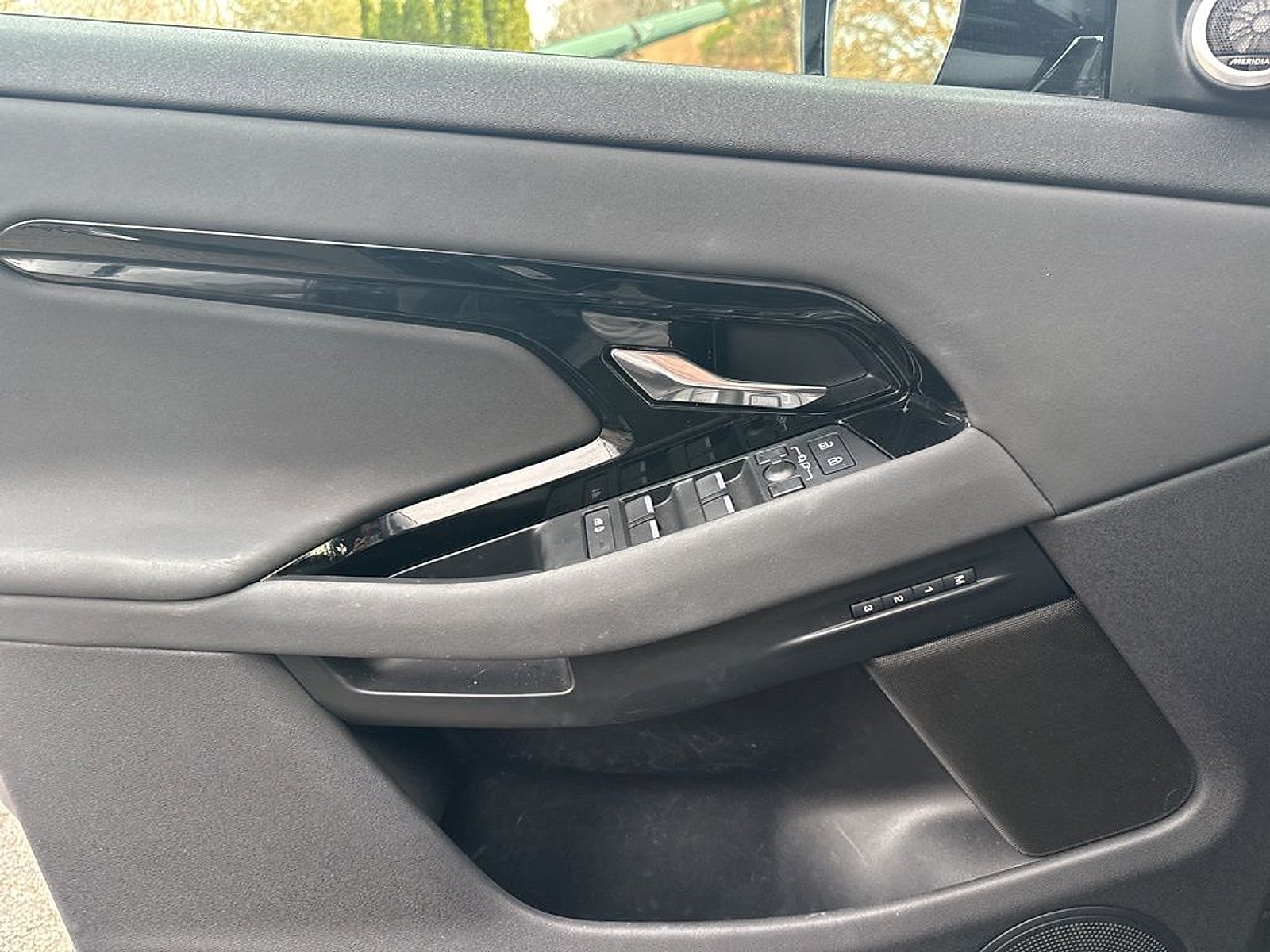 2024 Land Rover Range Rover Evoque Core S