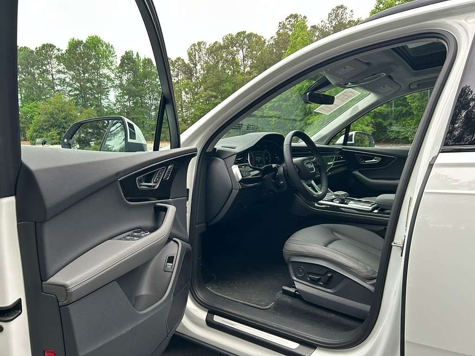 2025 Audi Q7 Premium Plus 45 TFSI quattro Tiptronic