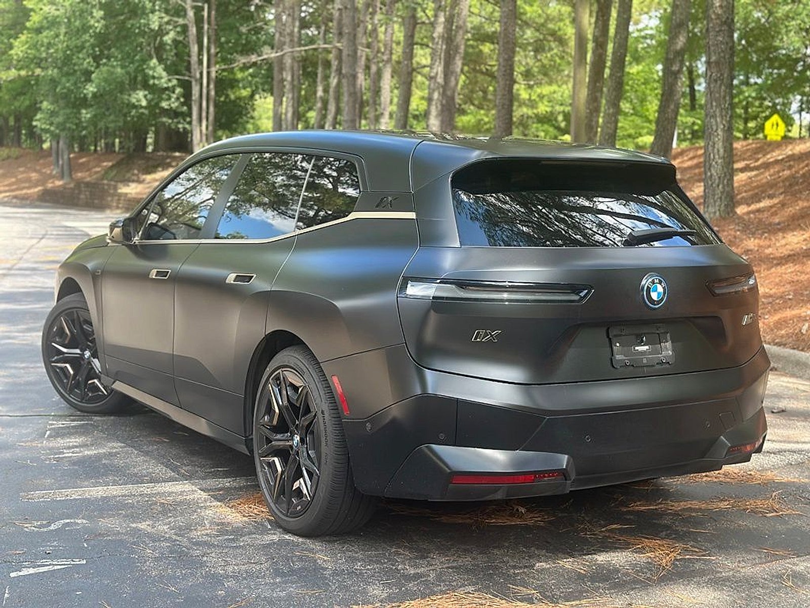 2023 BMW iX M60