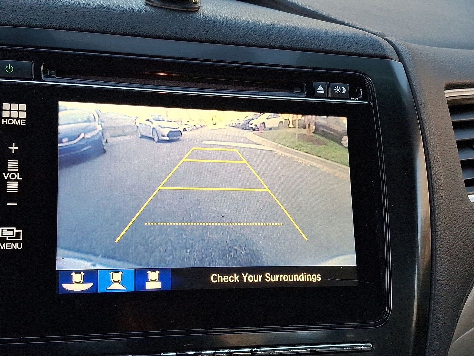 2014 Honda Civic Hybrid 4dr Sdn L4 CVT