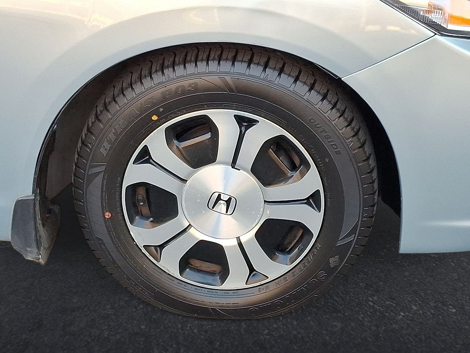 2014 Honda Civic Hybrid 4dr Sdn L4 CVT