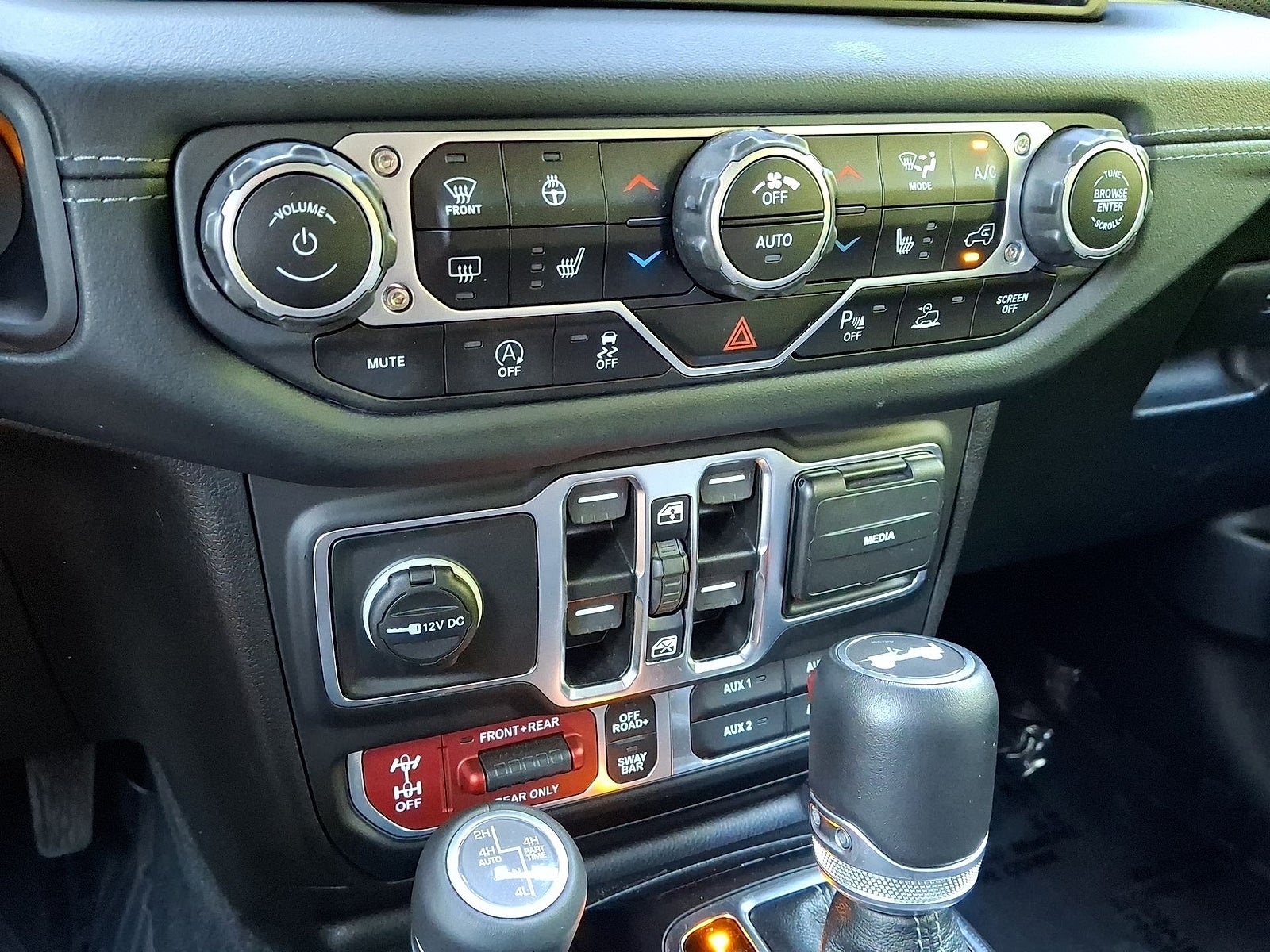 2024 Jeep Wrangler 4-Door Recon 4x4