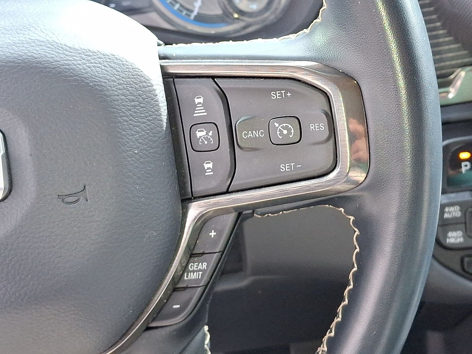 2021 RAM 1500 Limited Crew Cab 4x4 5'7" Box