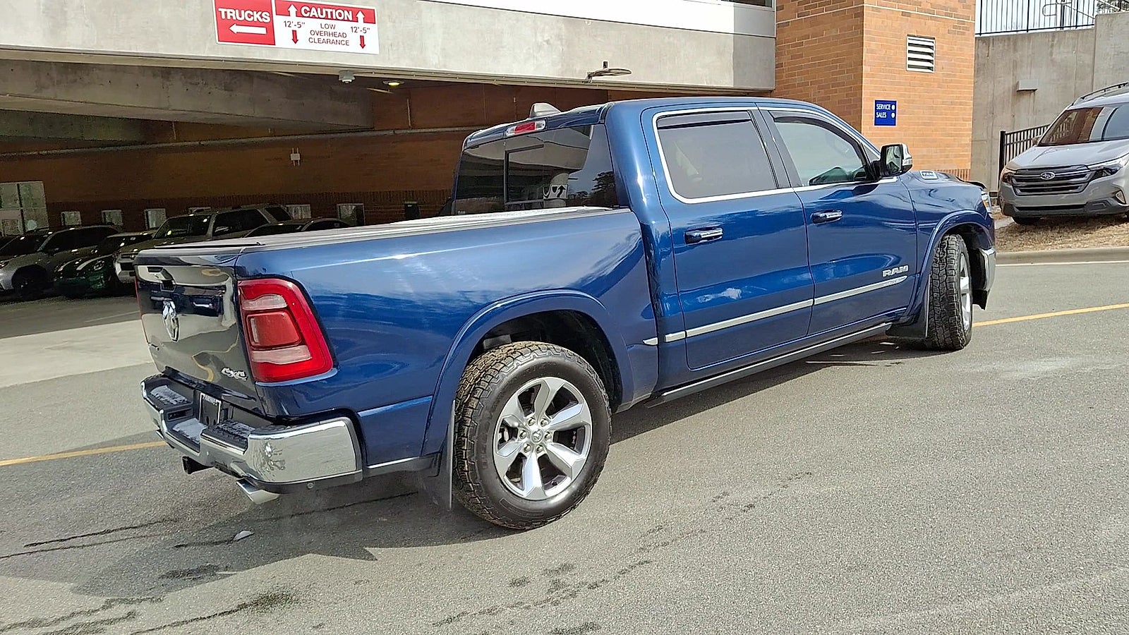 2021 RAM 1500 Limited Crew Cab 4x4 5'7" Box